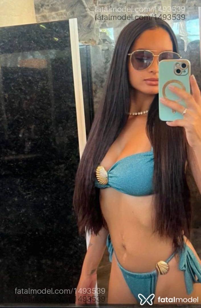 Acompanhante mulher morena (o) de olhos castanhos - Dalila