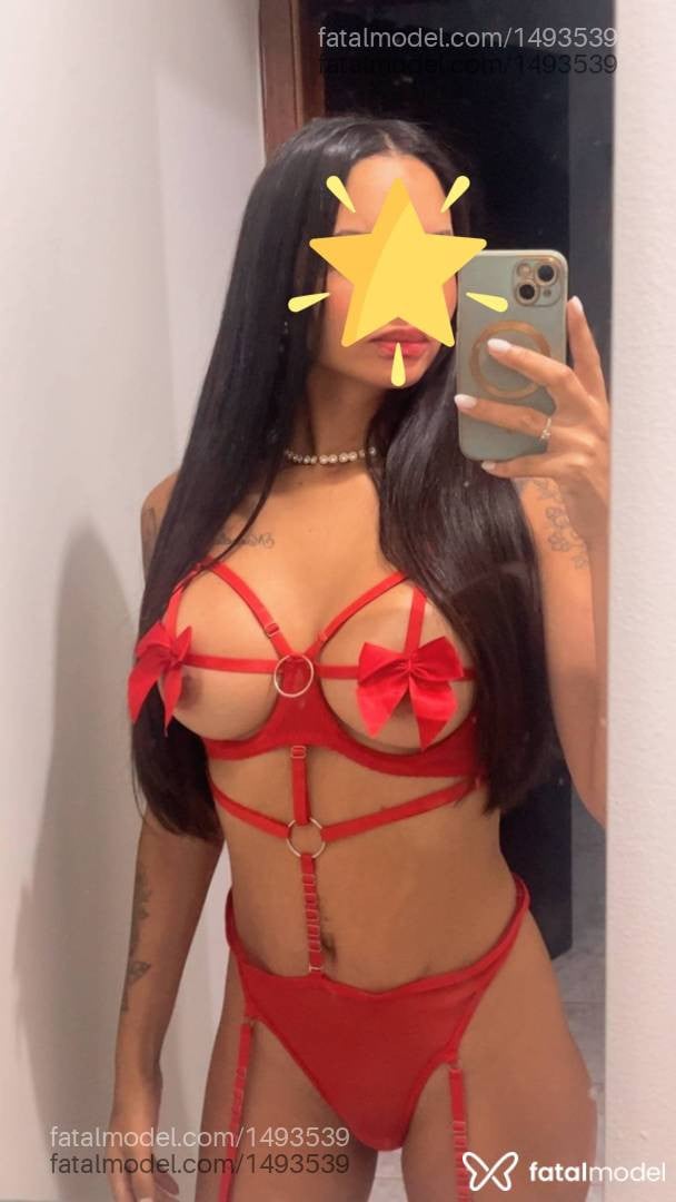 Acompanhante mulher morena (o) de olhos castanhos - Dalila