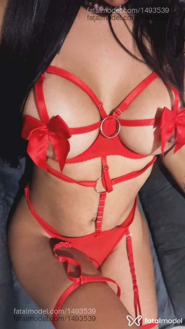 Acompanhante mulher morena (o) de olhos castanhos - Dalila