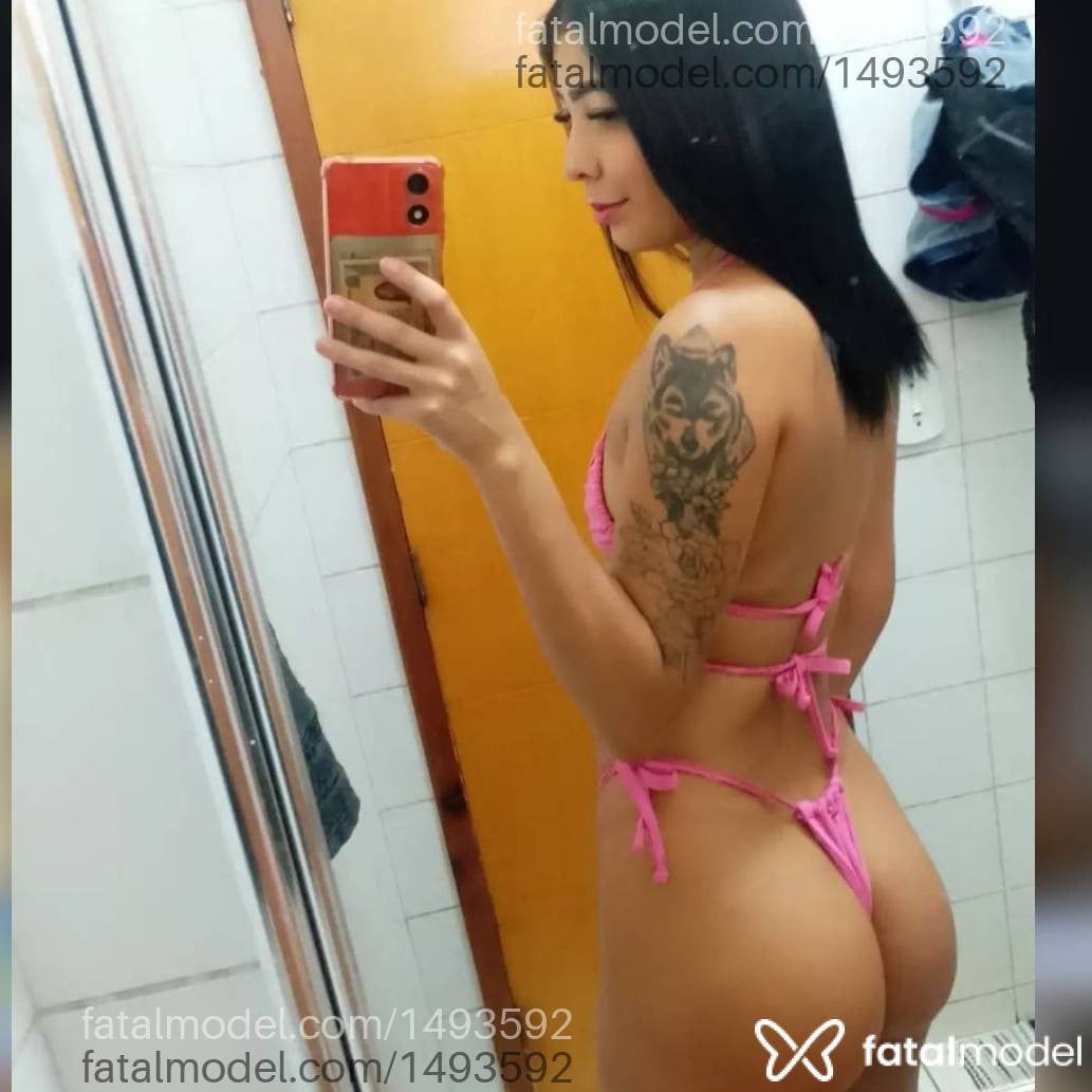 Acompanhante mulher morena (o) de olhos castanhos - Isabela