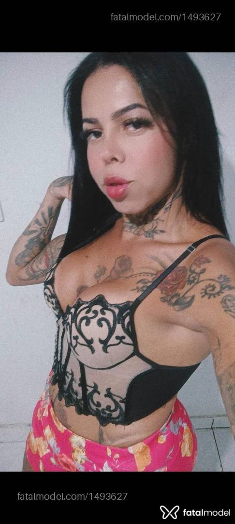 Acompanhante travesti morena (o) de olhos mel em Uberaba - Lollá Sexxyyyy