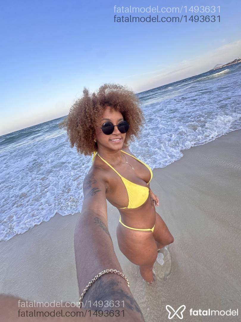 Acompanhante mulher com cabelo castanho de olhos castanhos em Rio de Janeiro - Aninha Ebony