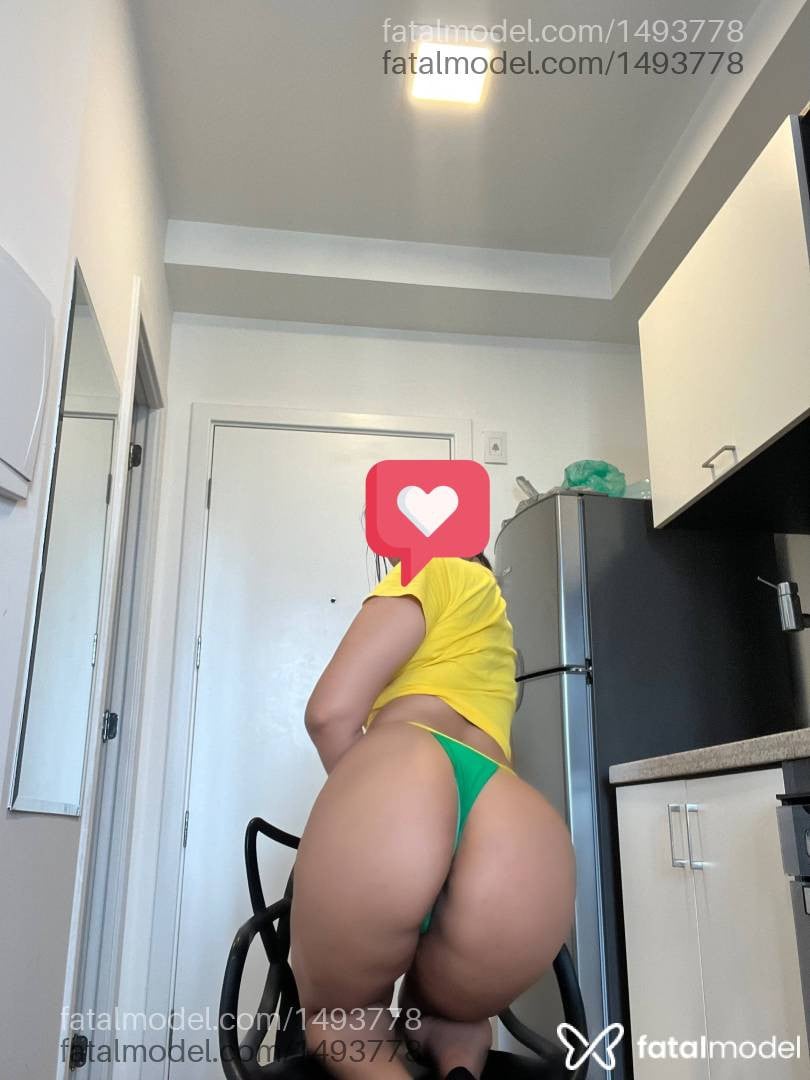 Acompanhante mulher morena (o) de olhos pretos - Bruna ventura