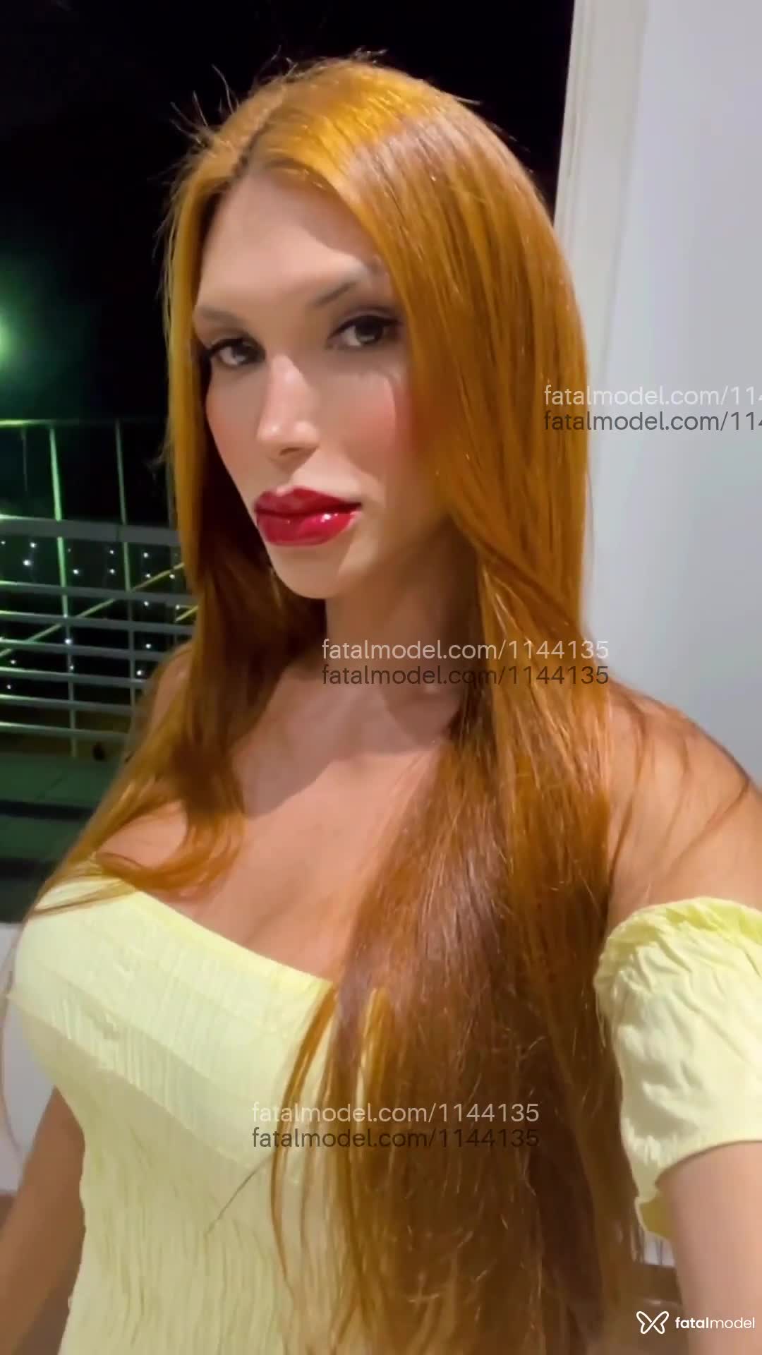 Acompanhante mulher trans ruiva (o) de olhos castanhos em Curitiba Acompanhante mulher trans ruiva (o) de olhos castanhos em Curitiba - Michelly Nogueira