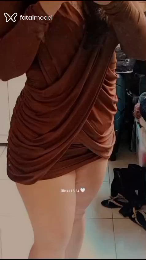 Acompanhante mulher morena (o) de olhos mel - Bella Honorato