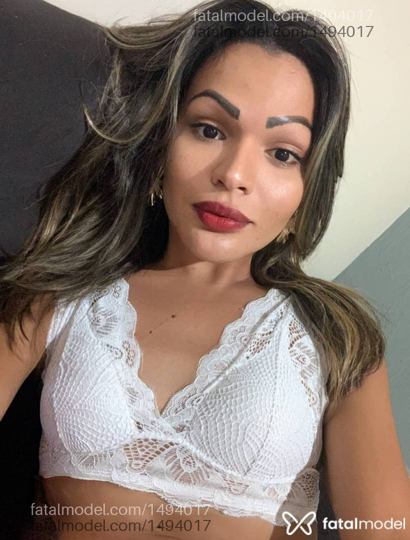 Acompanhante travesti loira (o) de olhos pretos em Muriaé - Brunna