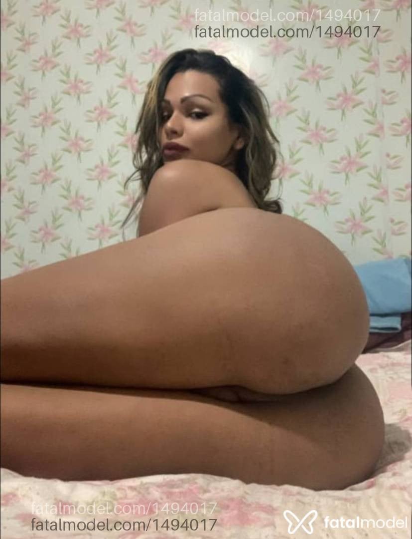 Acompanhante travesti loira (o) de olhos pretos - Mariana Guerra