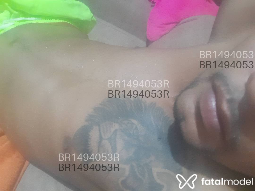 Acompanhante homem com cabelo castanho de olhos castanhos em Penha Acompanhante homem com cabelo castanho de olhos castanhos em Penha - GabrielMotta