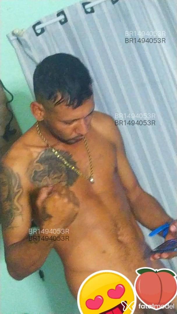 Acompanhante homem com cabelo castanho de olhos castanhos em Penha Acompanhante homem com cabelo castanho de olhos castanhos em Penha - GabrielMotta