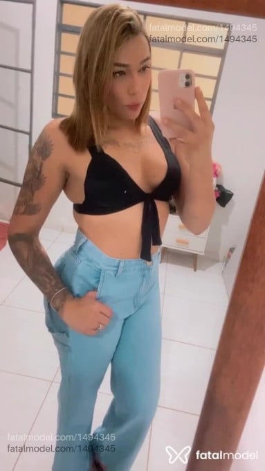 Acompanhante mulher trans morena (o) de olhos castanhos em Catanduva Acompanhante mulher trans morena (o) de olhos castanhos em Catanduva - Brenda Petrova
