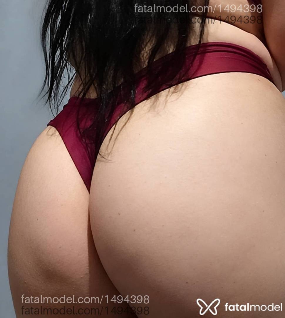 Acompanhante mulher loira (o) de olhos verdes - Gaby
