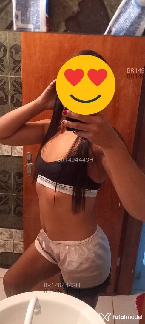 Acompanhante mulher com cabelo castanho de olhos castanhos em Vilhena - Karolll
