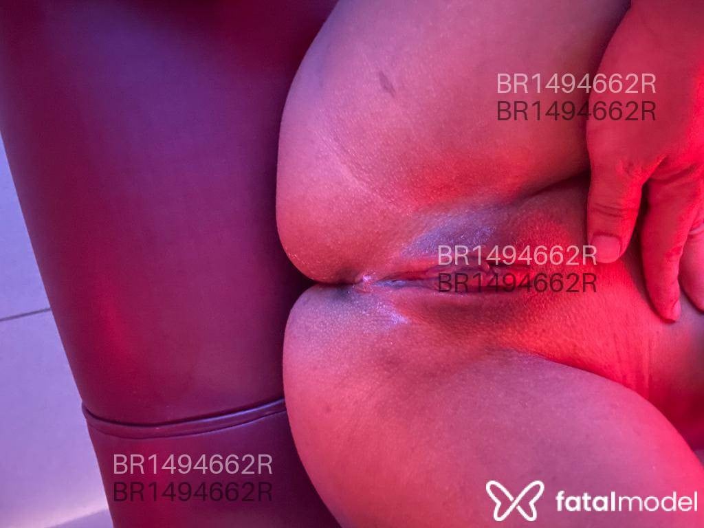 Acompanhante mulher ruiva (o) de olhos pretos em Virtual - Sapequinhagts