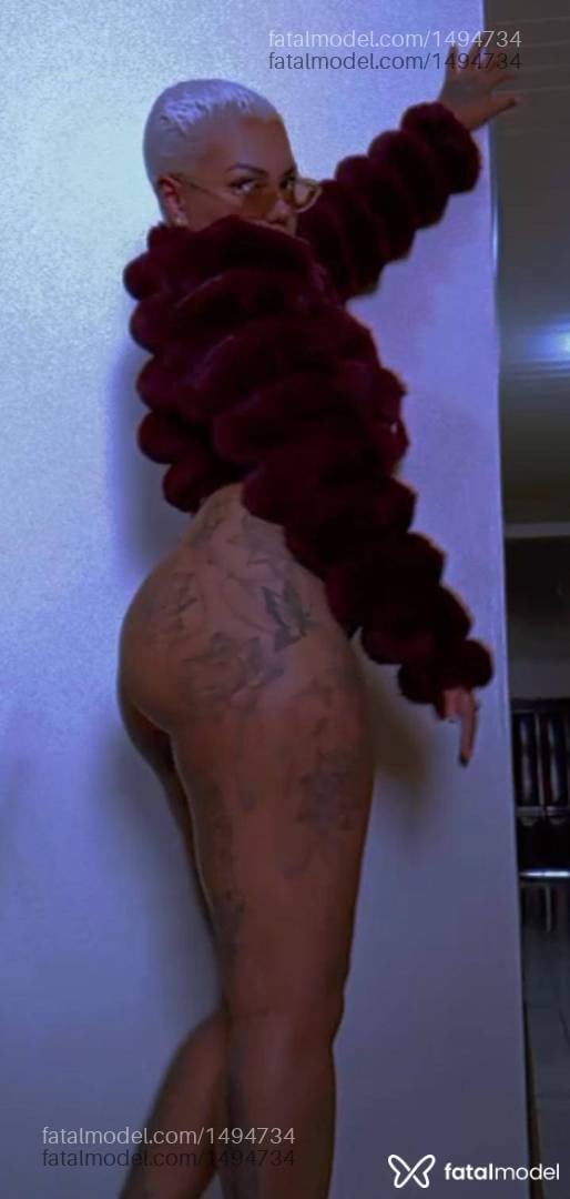 Acompanhante mulher com cabelo castanho de olhos castanhos em Uruguaiana - Brenda Emanuelle