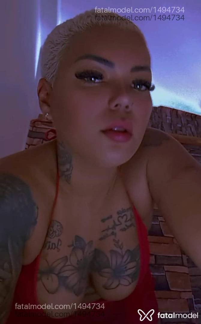 Acompanhante mulher com cabelo castanho de olhos castanhos - Brenda Emanuelle