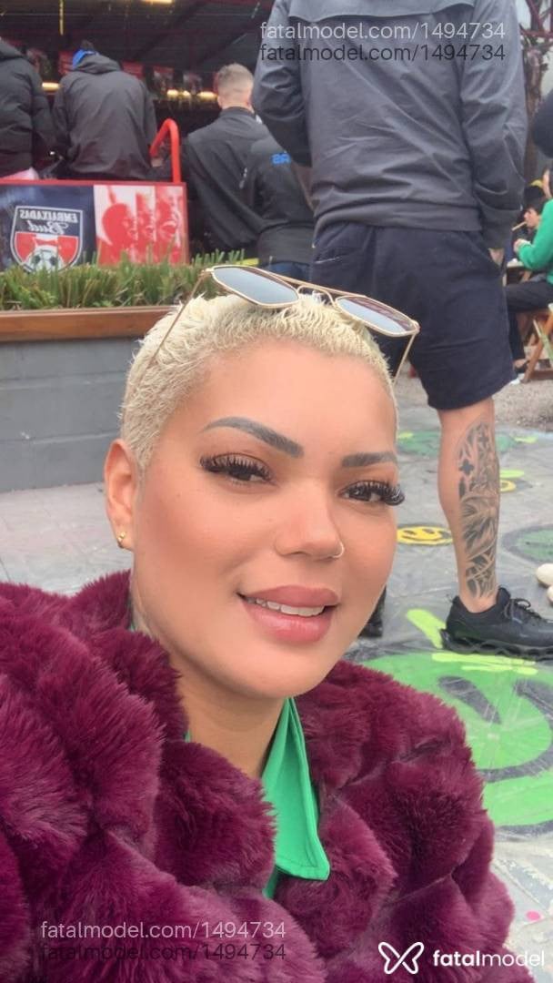 Acompanhante mulher com cabelo castanho de olhos castanhos em São José - Brenda Emanuelle