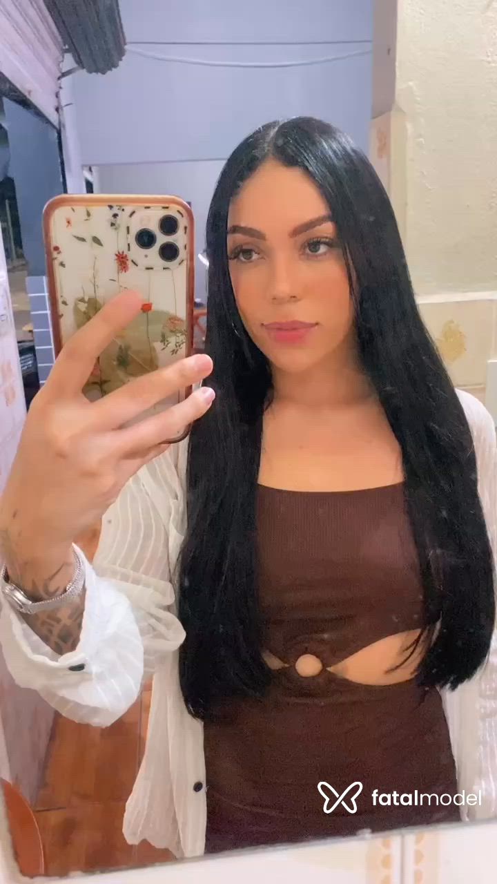 Acompanhante mulher morena (o) de olhos castanhos - PAULA