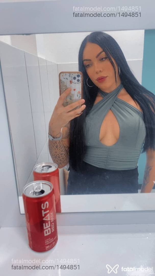 Acompanhante mulher morena (o) de olhos castanhos - PAULA