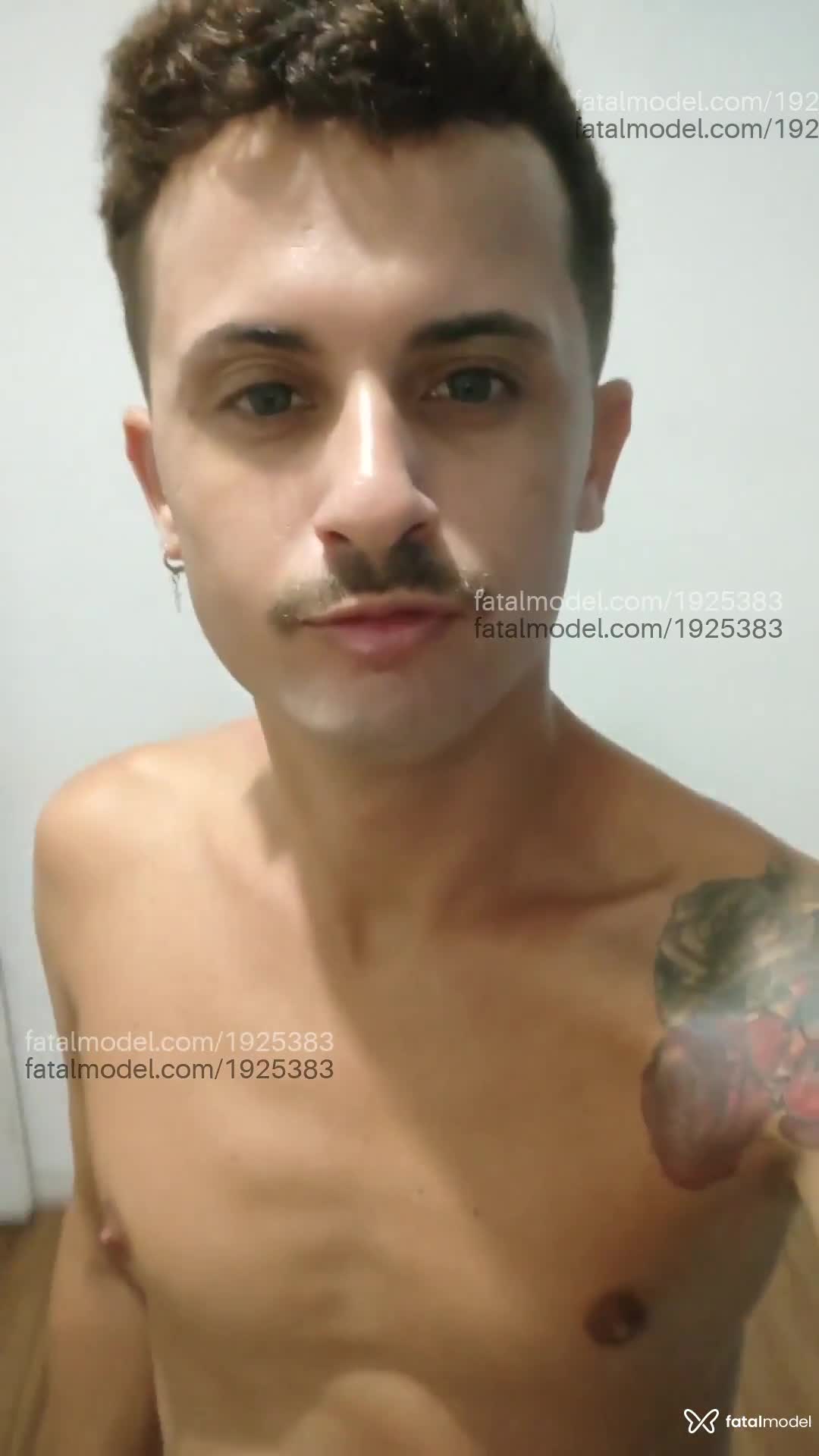 Acompanhante homem morena (o) de olhos verdes em Rio de Janeiro - Angel