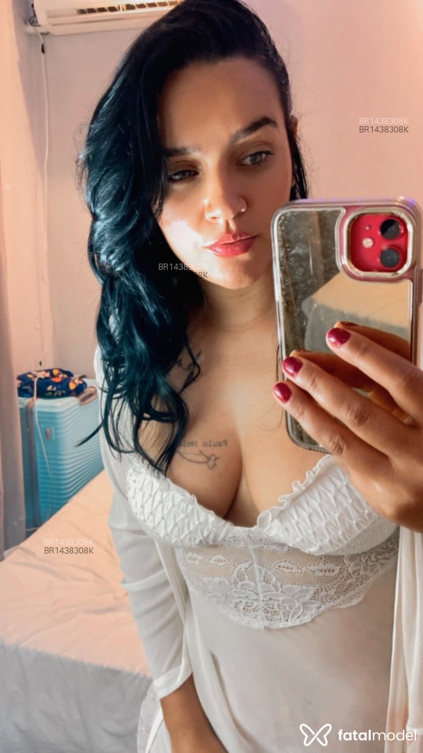 Acompanhante mulher morena (o) de olhos pretos em Porto Alegre Acompanhante mulher morena (o) de olhos pretos em Porto Alegre - Marcela Lorenzo