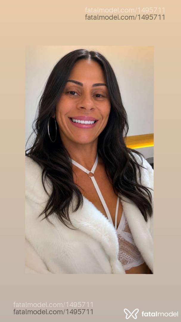 Acompanhante travesti morena (o) de olhos castanhos - Tatiane Salimeni