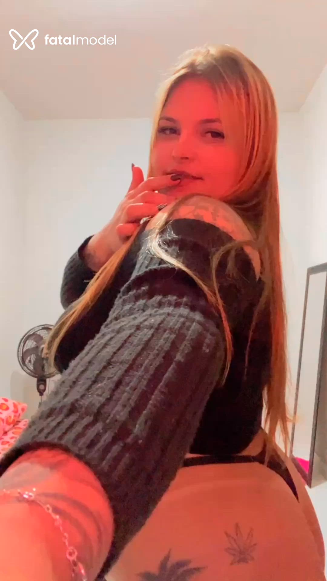 Acompanhante mulher com cabelo castanho de olhos pretos em Campos dos Goytacazes Acompanhante mulher com cabelo castanho de olhos pretos em Campos dos Goytacazes - Karina Prado