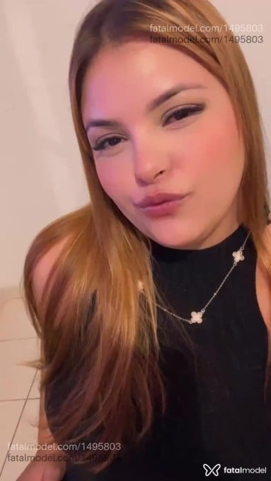 Acompanhante mulher com cabelo castanho de olhos pretos em Campos dos Goytacazes - Karina Prado