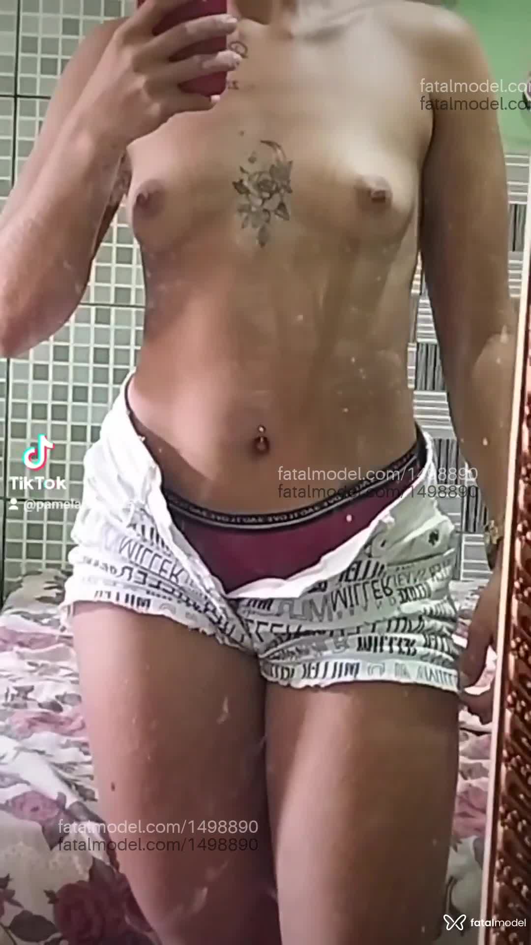 Acompanhante mulher com cabelo castanho de olhos mel em Canaã dos Carajás - Isa Lucena