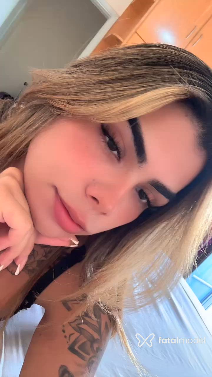 Acompanhante travesti morena (o) de olhos castanhos - Nicole Rafaela