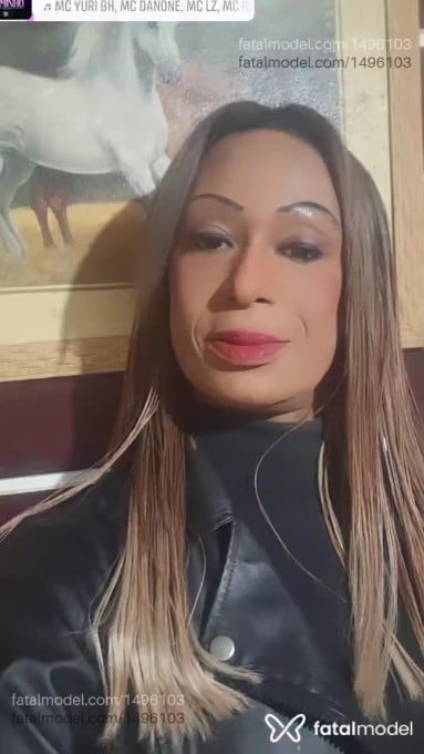 Acompanhante travesti loira (o) de olhos castanhos em Brusque Acompanhante travesti loira (o) de olhos castanhos em Brusque - Pyetra Voltz