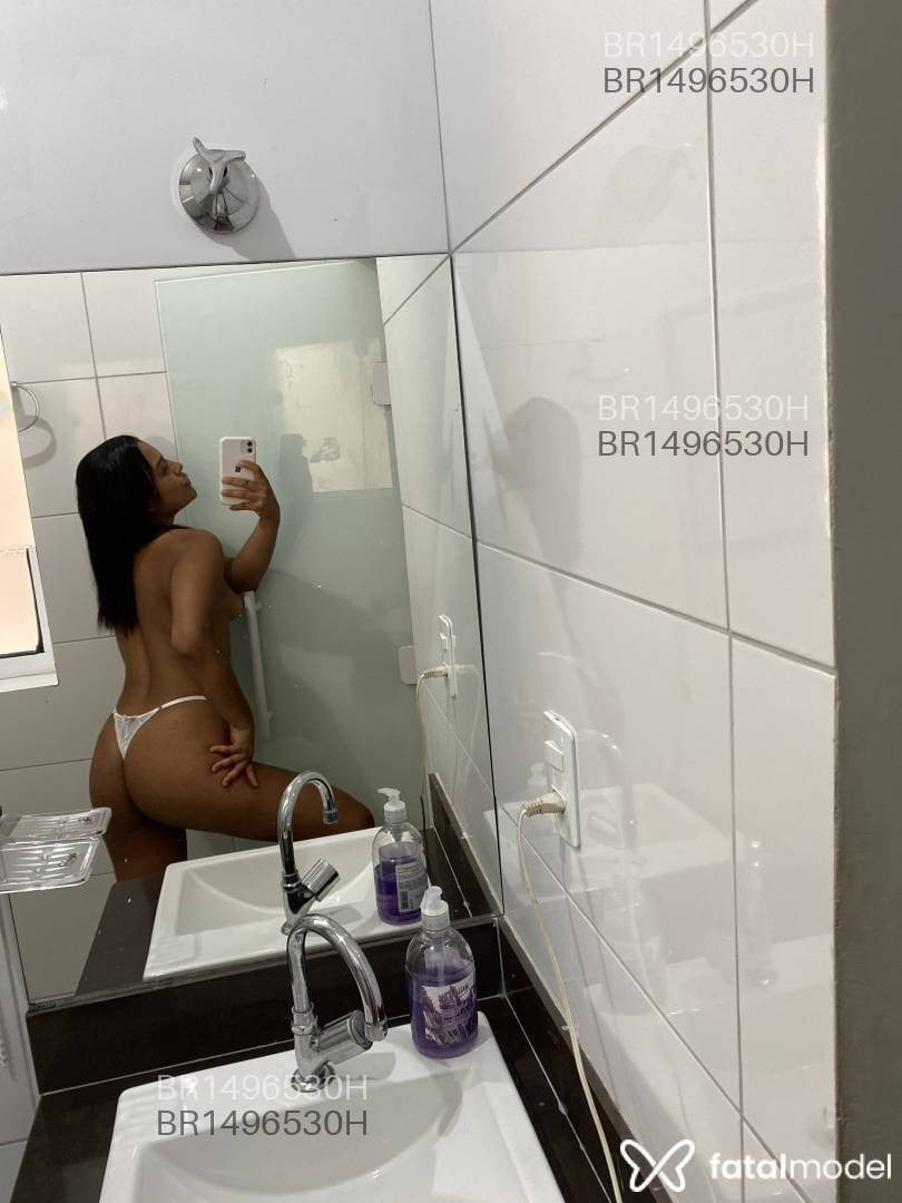 Acompanhante mulher morena (o) de olhos castanhos em Pará de Minas Acompanhante mulher morena (o) de olhos castanhos em Pará de Minas - Sabrina Sobral