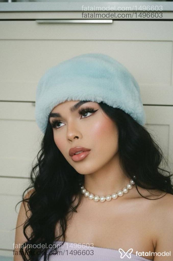 Acompanhante mulher trans morena (o) de olhos pretos - Victoria Costa