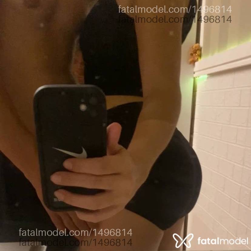 Acompanhante mulher morena (o) de olhos mel em Virtual - Talita Hotwife