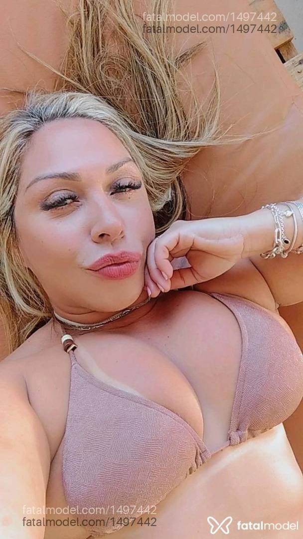 Acompanhante mulher morena (o) de olhos castanhos em São Carlos - Nicole briti