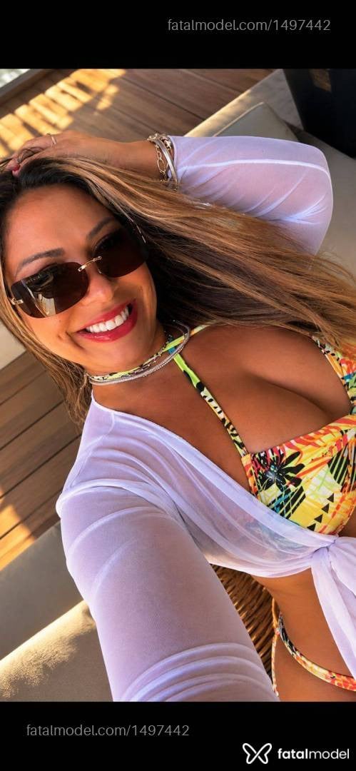 Acompanhante mulher morena (o) de olhos castanhos - Nicole briti