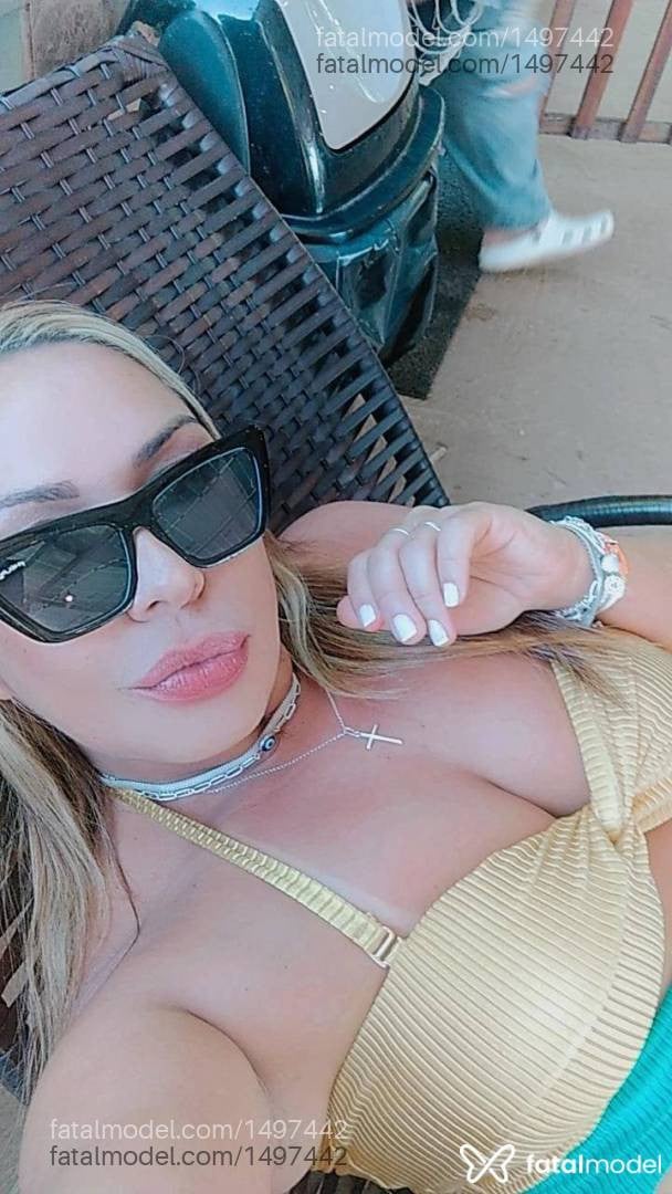 Acompanhante mulher morena (o) de olhos castanhos em São Carlos - Nicole briti