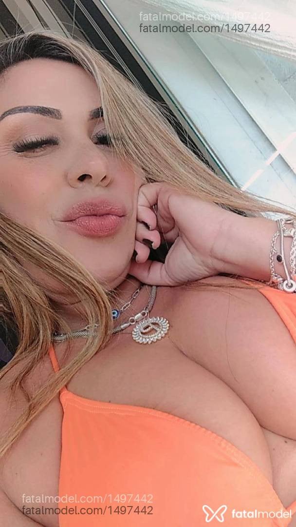 Acompanhante mulher morena (o) de olhos castanhos - Nicole briti