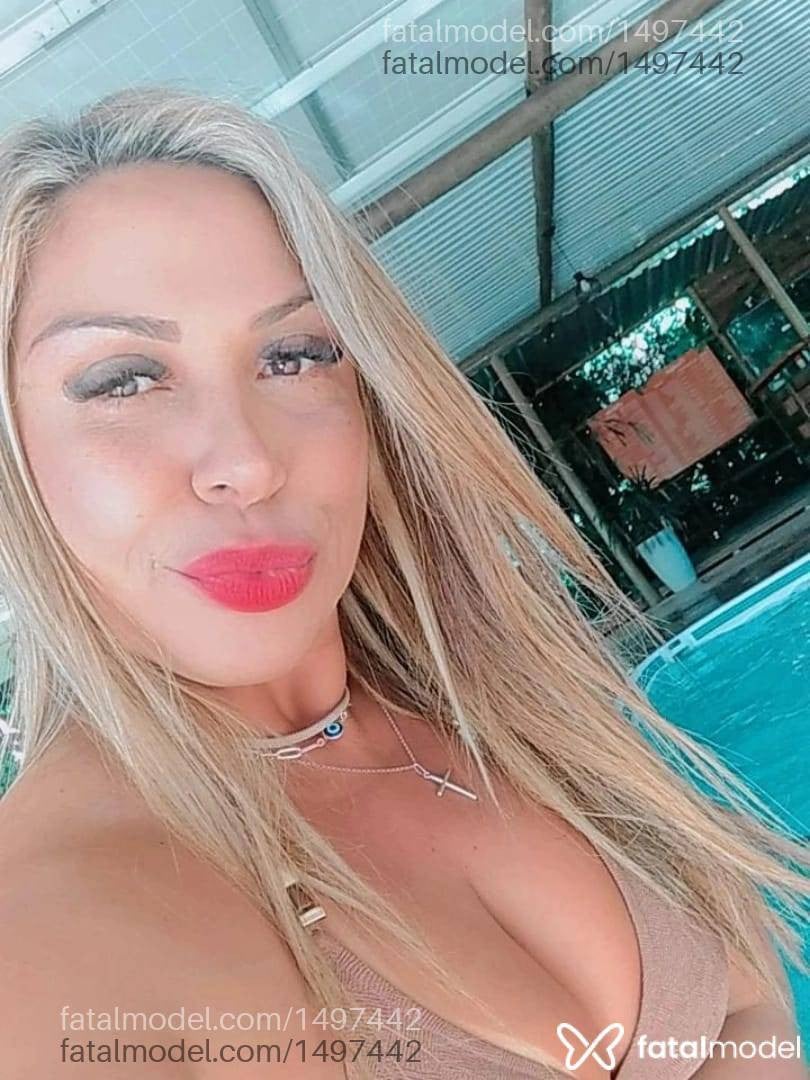 Acompanhante mulher morena (o) de olhos castanhos - Nicole briti