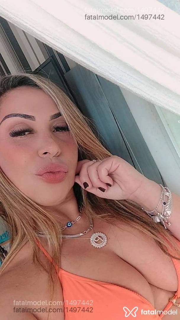 Acompanhante mulher morena (o) de olhos castanhos - Nicole briti