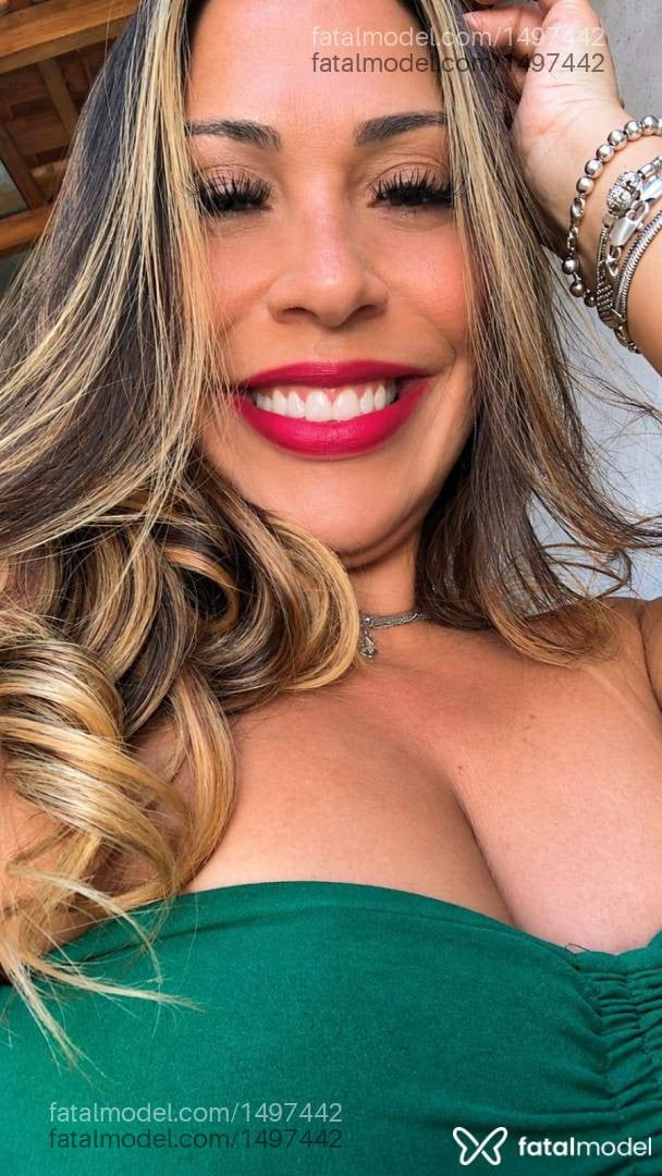 Acompanhante mulher morena (o) de olhos castanhos - Nicole briti