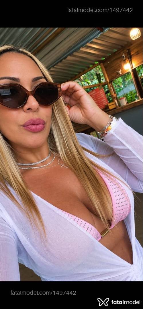 Acompanhante mulher morena (o) de olhos castanhos - Nicole briti