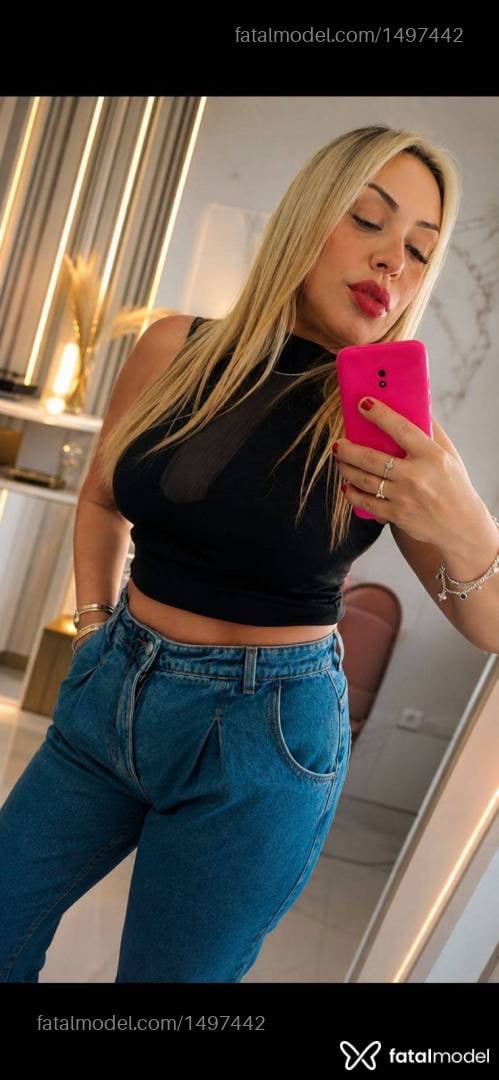 Acompanhante mulher morena (o) de olhos castanhos - Nicole briti