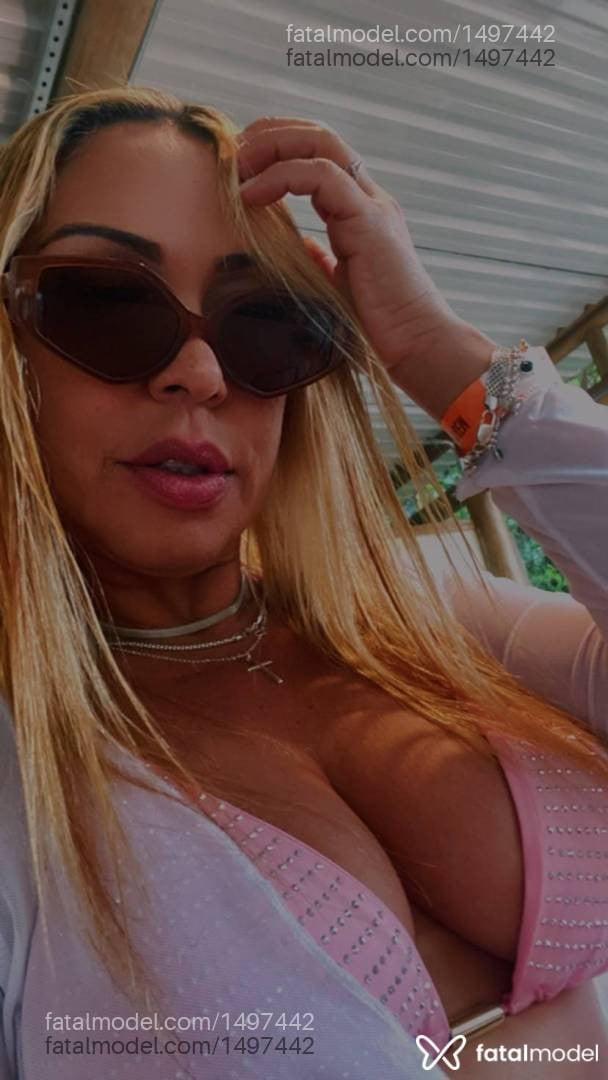 Acompanhante mulher morena (o) de olhos castanhos - Nicole briti