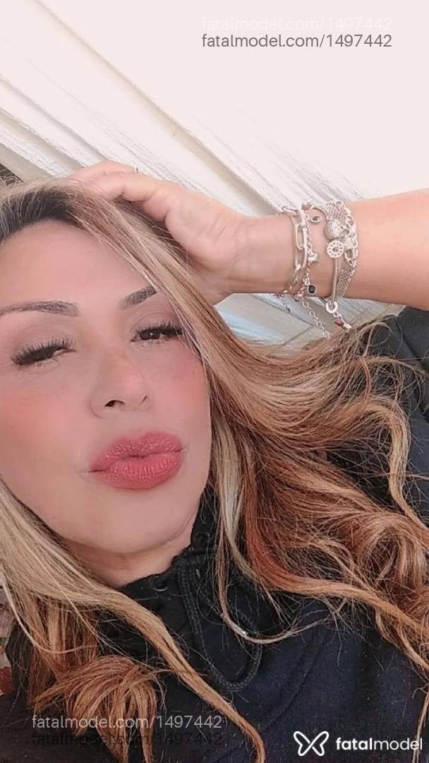 Acompanhante mulher morena (o) de olhos castanhos em São Carlos - Nicole briti