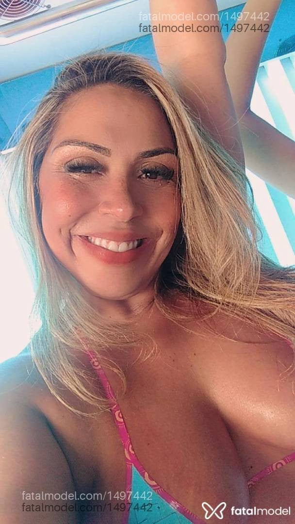 Acompanhante mulher morena (o) de olhos castanhos - Nicole briti
