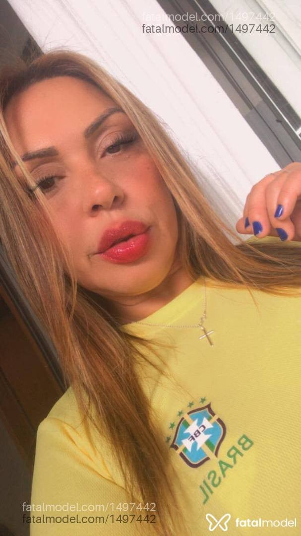 Acompanhante mulher morena (o) de olhos castanhos - Nicole briti