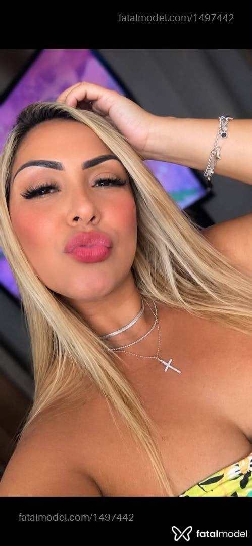 Acompanhante mulher morena (o) de olhos castanhos - Nicole briti