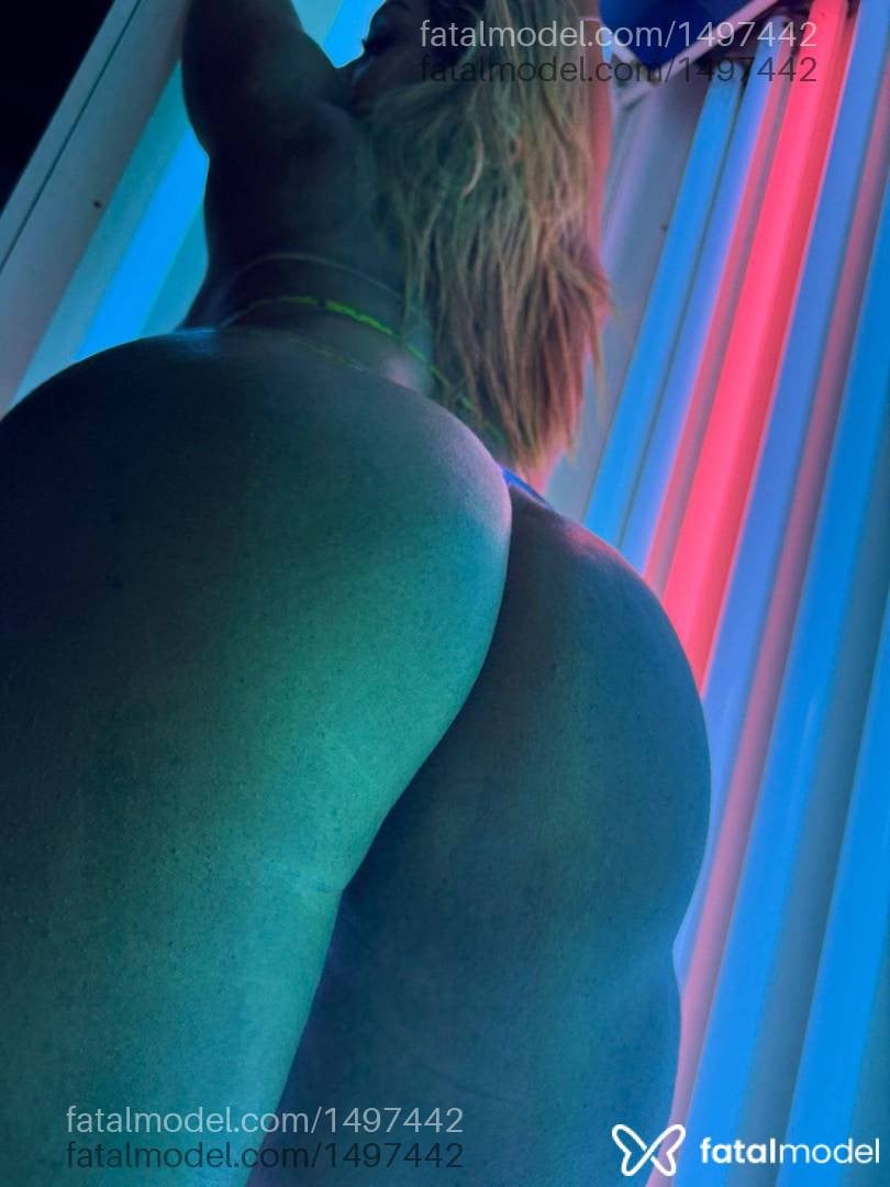 Acompanhante mulher morena (o) de olhos castanhos - Nicole briti