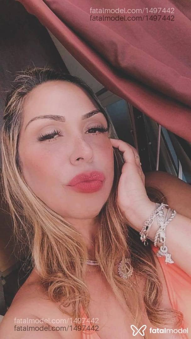 Acompanhante mulher morena (o) de olhos castanhos - Nicole briti