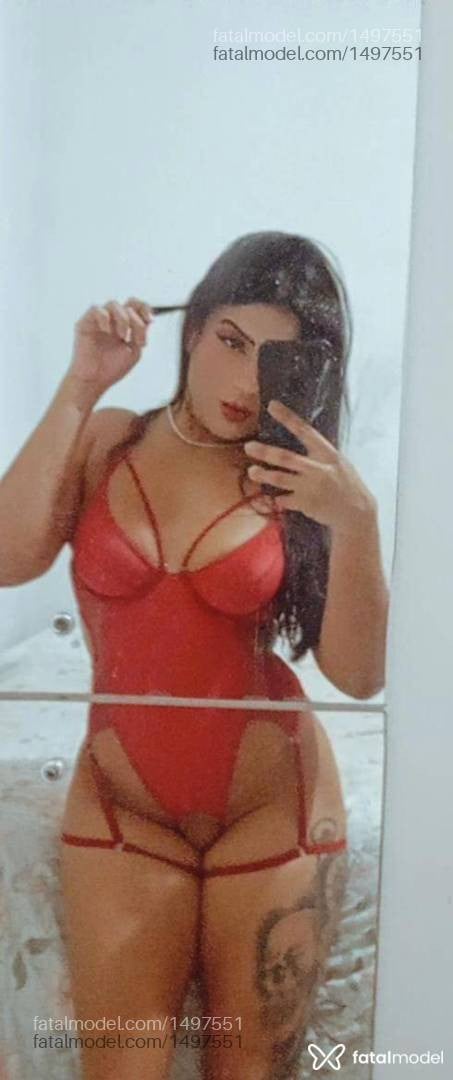 Acompanhante mulher com cabelo castanho de olhos castanhos - Alice Alencar